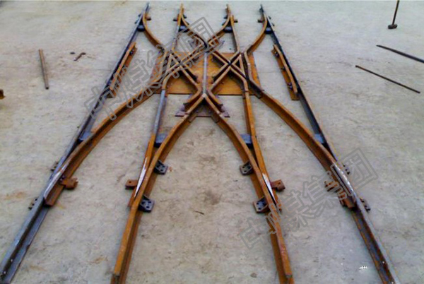 山东中煤集团矿用窄轨渡线道岔厂家矿用窄轨渡线道岔批发