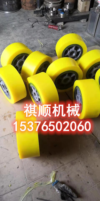 全铸造矿车轮子 空心铸造轮子外径350