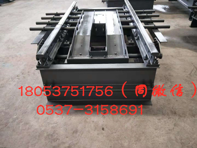 QDZM6水平摆动式气动挡车门 巷道里平巷和斜巷都可以用