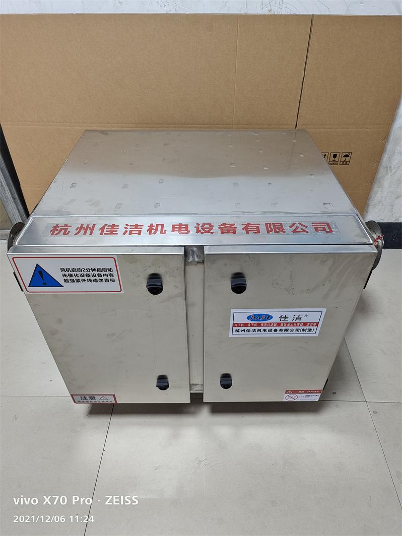 小新3.jpg