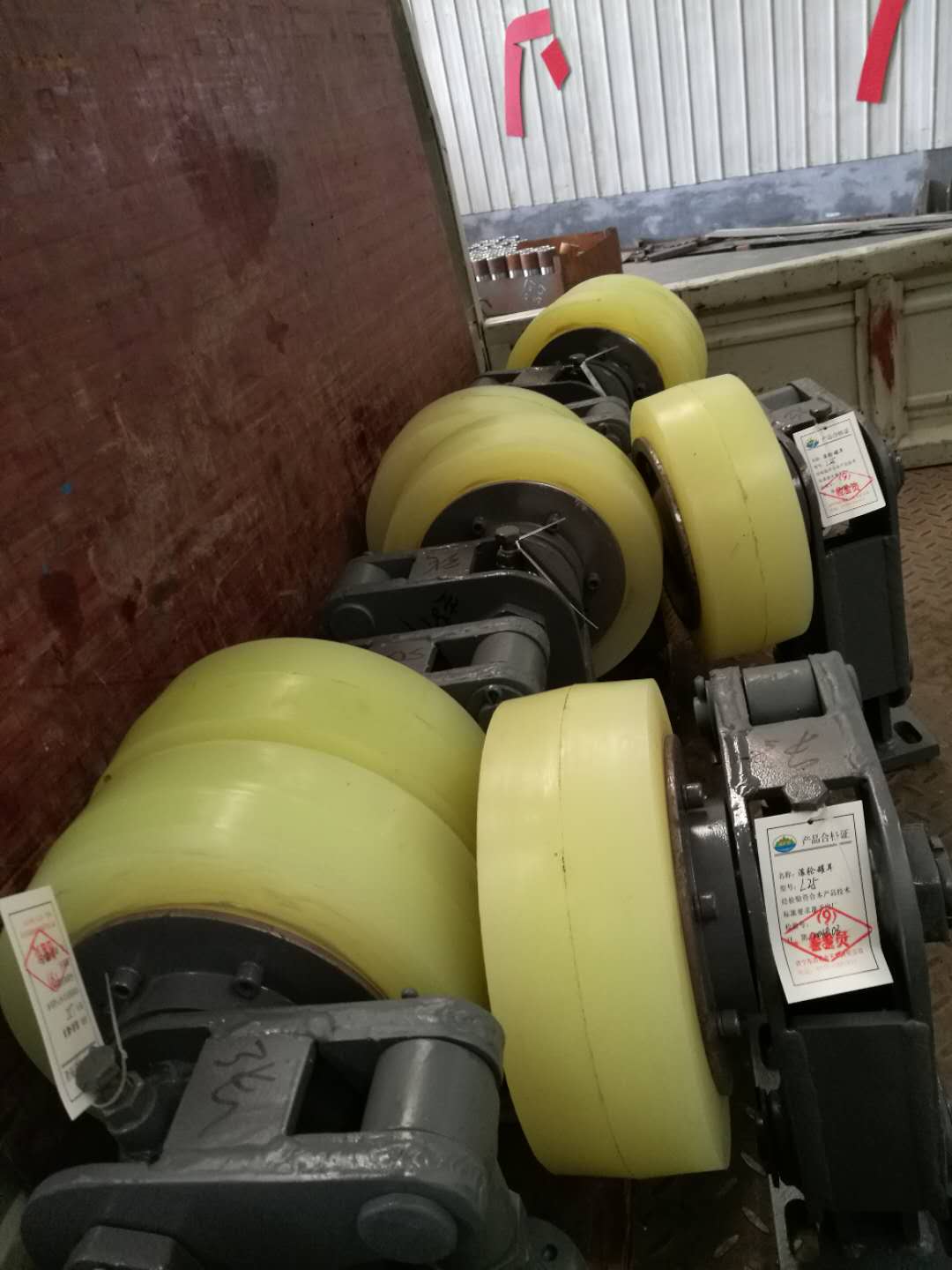 LS50双轮滚轮罐耳 耐磨防油罐耳 缓冲式滚轮罐耳