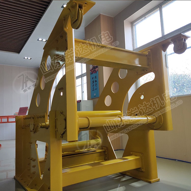 DDZ-1500/160断带抓捕器机械自动纠偏装置