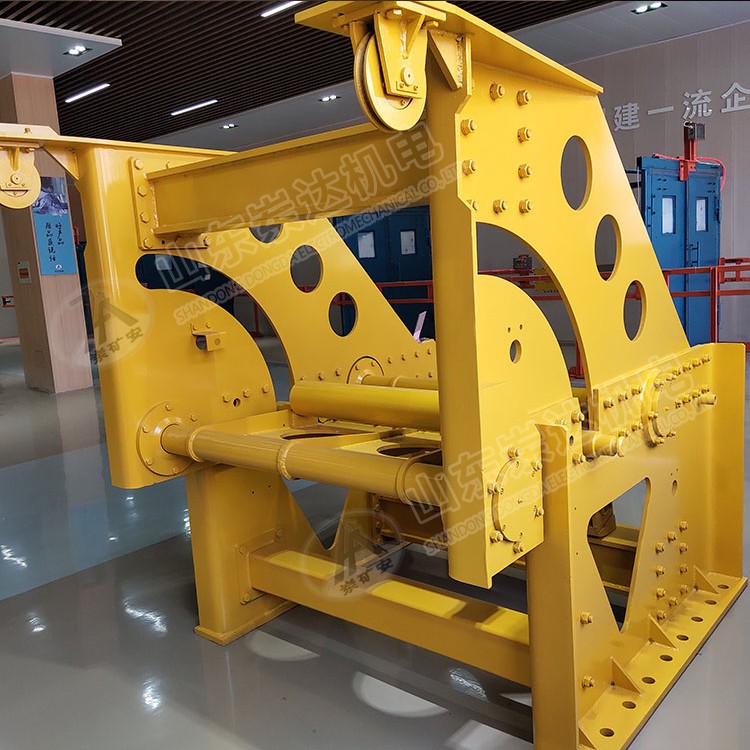 DDZ-1000/200断带抓捕器机械自动纠偏装置