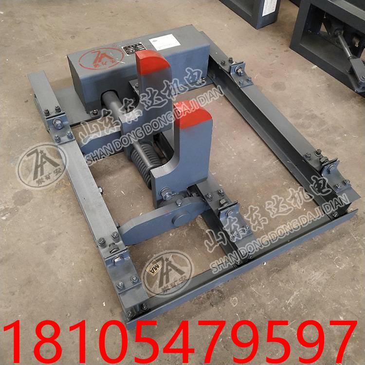 DD-318斜巷防跑车装置操作省力减轻工人劳动（一坡三挡）