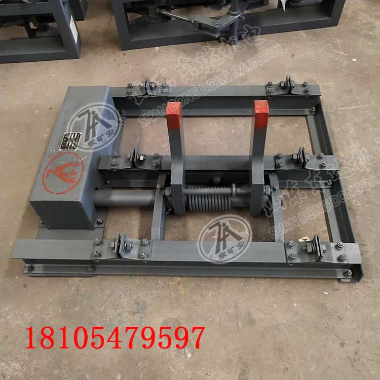 QWZC系列气动卧闸是煤矿轨道运输中一种保护装置 气动卧闸