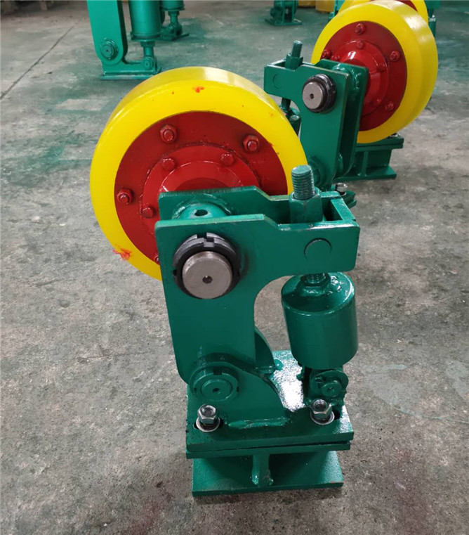 滚轮罐耳安装简单L35型罐笼缓冲轮厂家定做