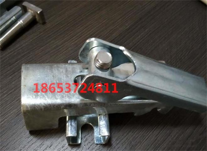 防溢裙板压紧装置 夹持器角铝 滑块 不锈钢螺栓