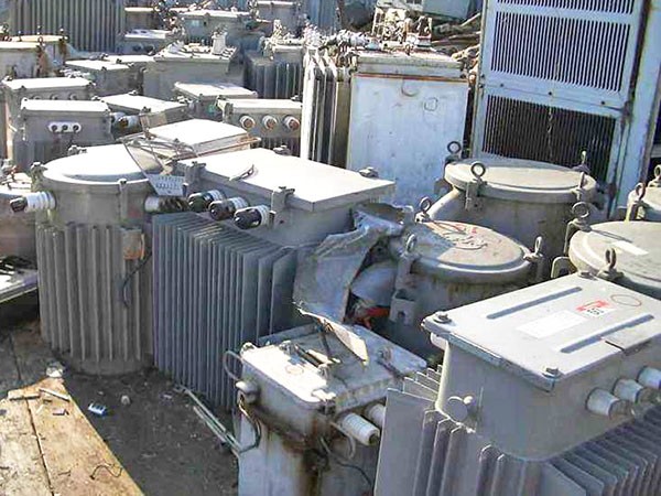 北京回收变压器北京变压器安全快捷拆除回收***雄厚商家