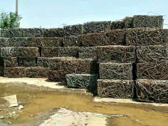 高价回收废铁白刚铜铁铝电机电缆等工地物资