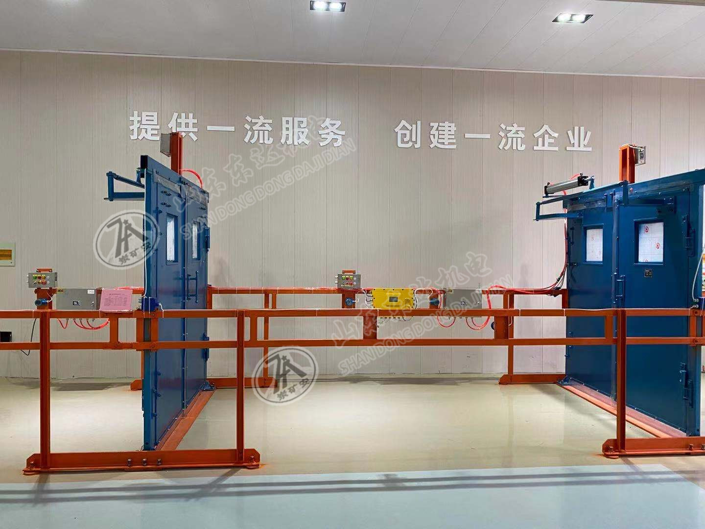 ZMK-127矿用气动风门 红外感应自动风门工厂