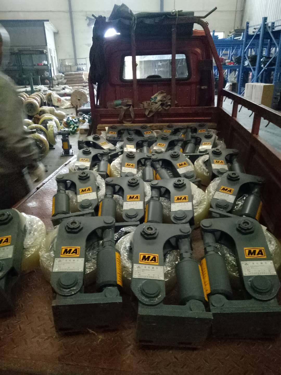 煤矿L30滚轮罐耳 LS30罐道轮生产厂家