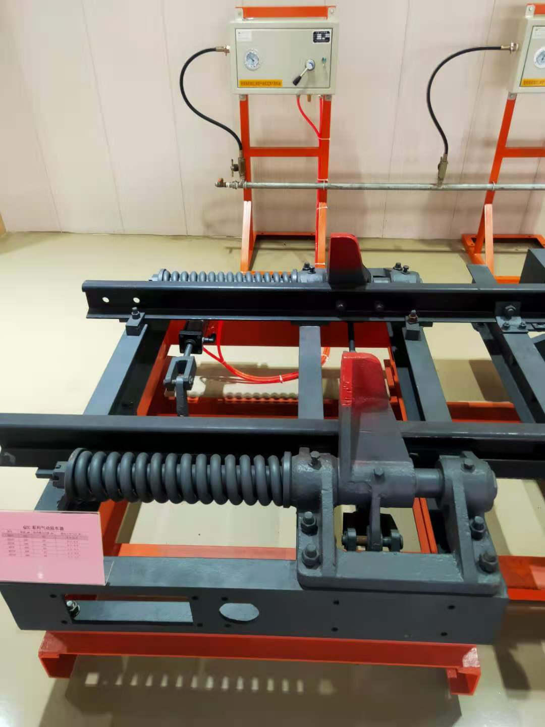 600轨距气动卧闸 QWZC6用于各地煤矿企业
