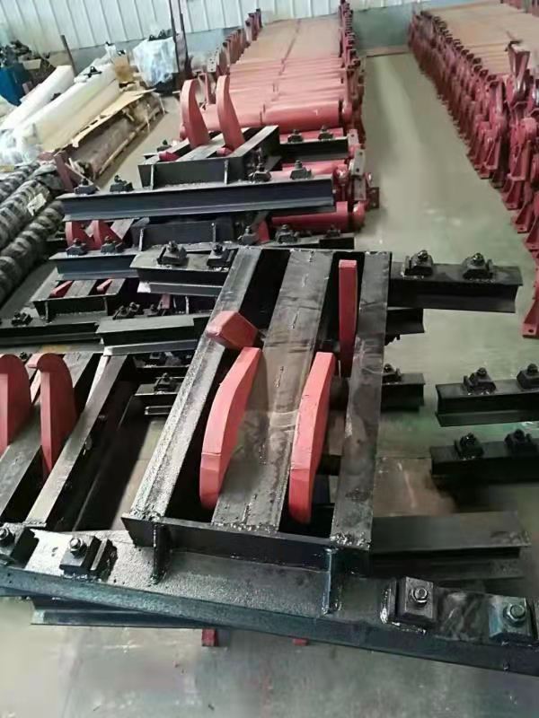 钩式捕车器 斜巷防跑车捞车器24KG轨型