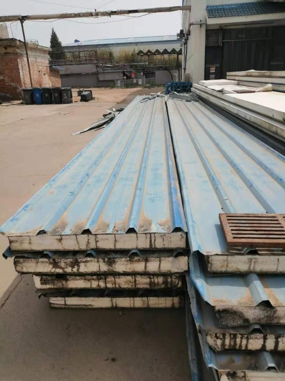 北京彩钢板回收 新旧彩钢板大量回收 二手彩钢瓦回收