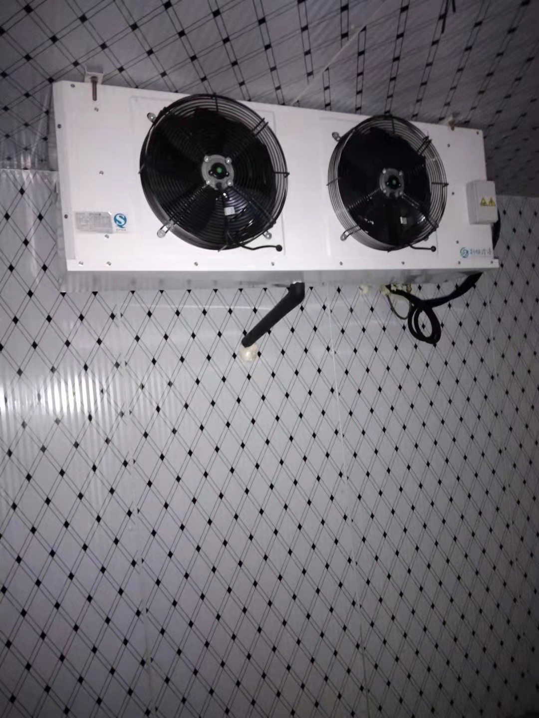 北京市回收二手冷库设备 新旧冷库板大量回收