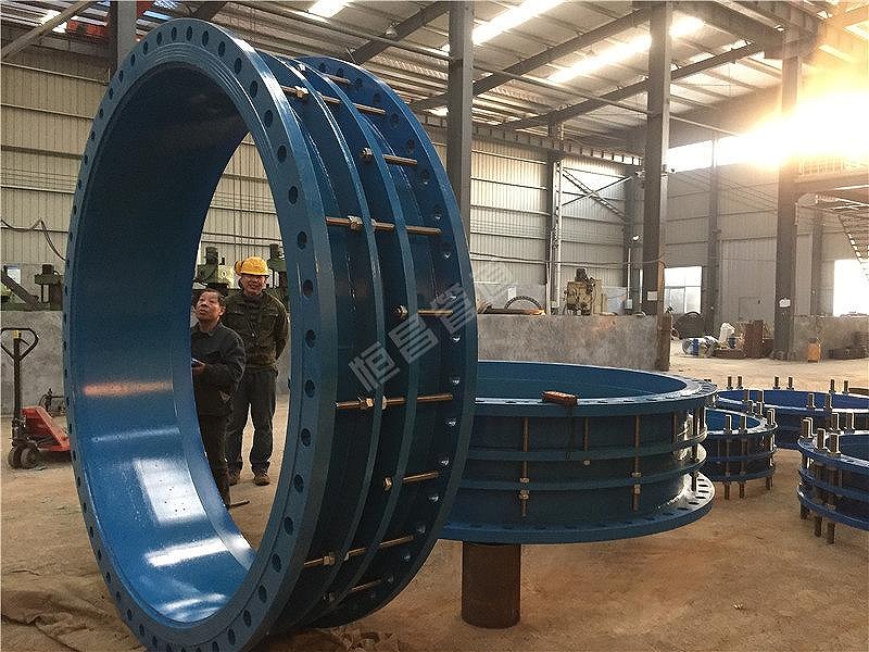 天津单法兰限位伸缩接头注意事项