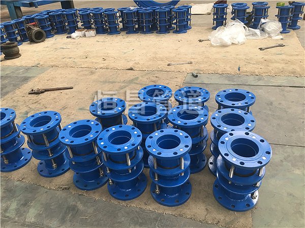 西安广西可拆式双法兰松套传力补偿接头注意事项