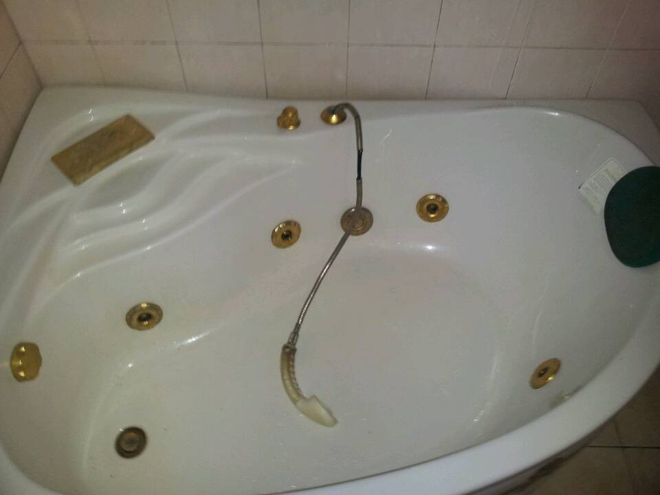 温乐浴缸维修56621126上海闵行顾戴路浴缸维修