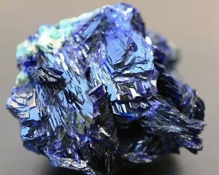 一般国际快递有UPS/DHL/FEDEX/TNT/EMS五大快递，进口报关，进口清关