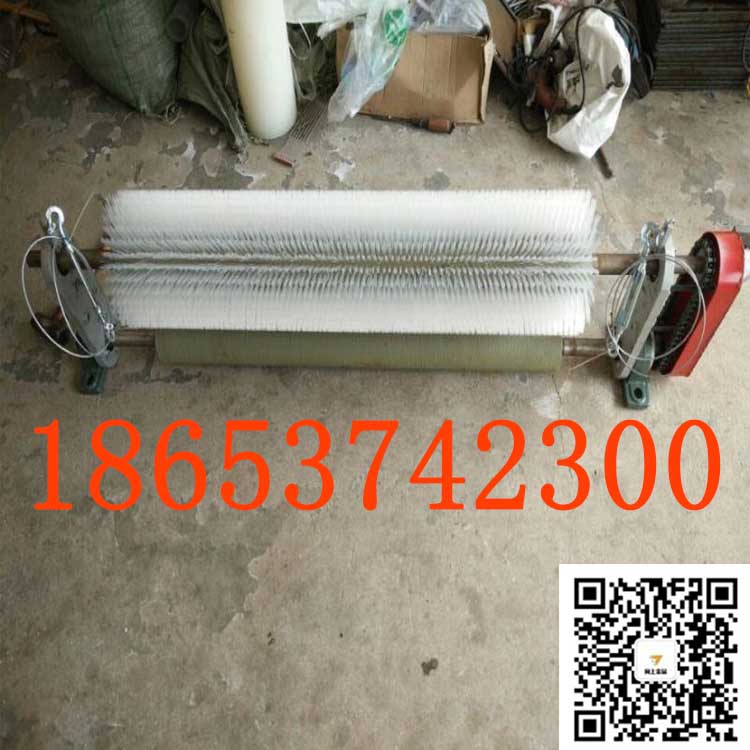 水泥厂传送带被动旋转毛刷清扫器 无动力清扫器