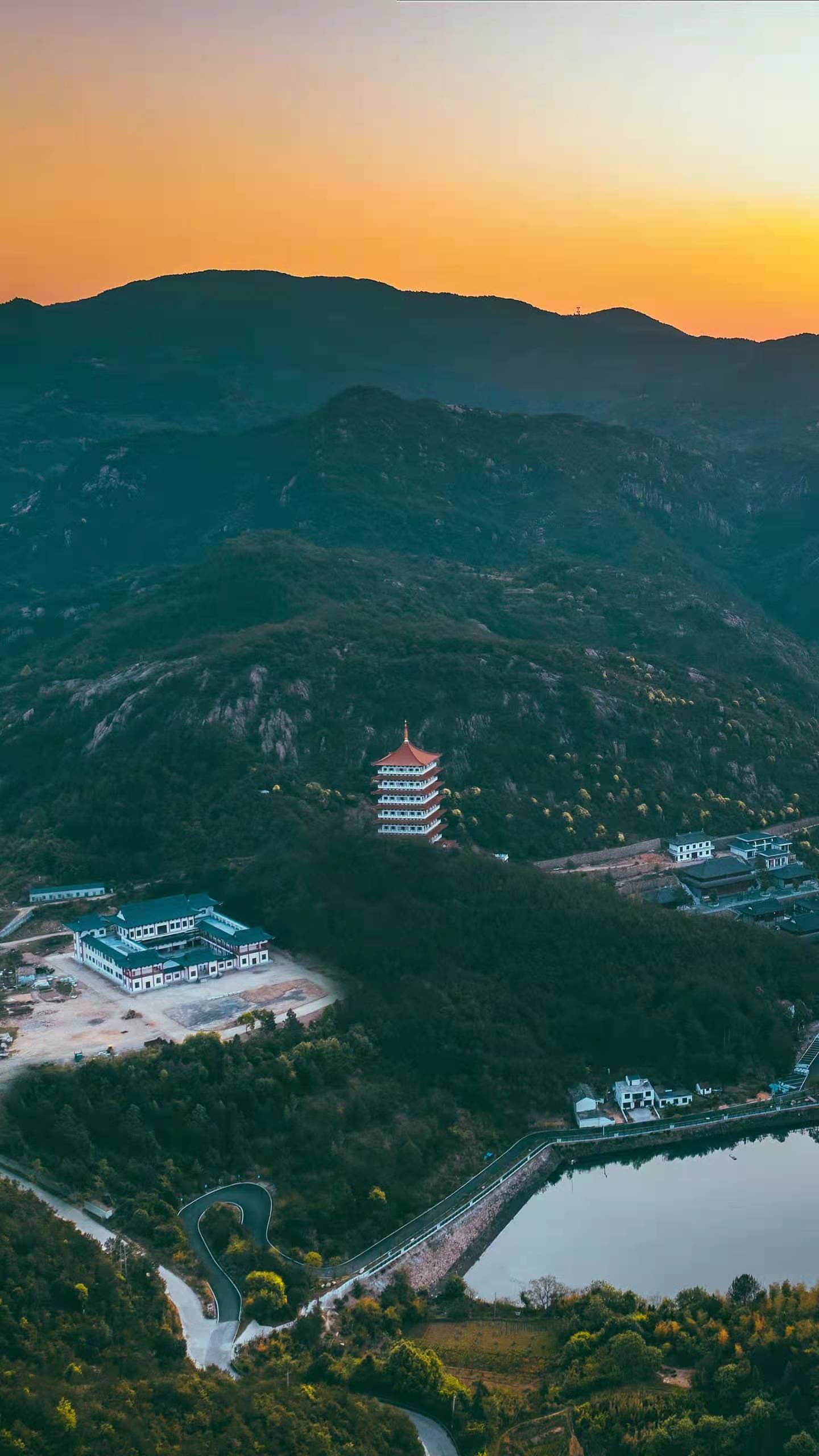 河南幕墙一级装修一级安许分立，转让郑州幕墙一级，价格优惠
