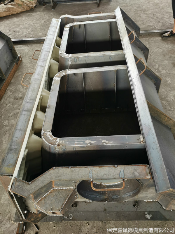 边坡生态框格模具款式多样，道路生态框格模具实惠到家