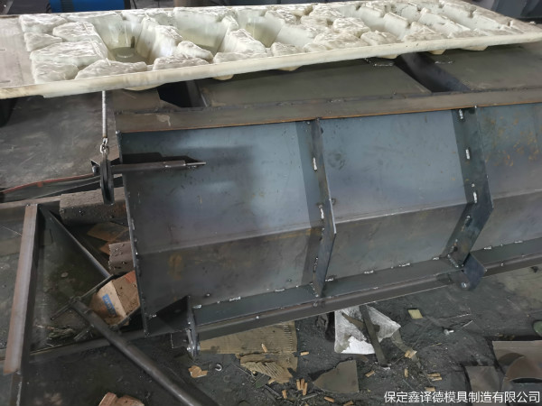 阶梯砌块护坡模具安全可靠，阶梯砌块钢模具款式多样