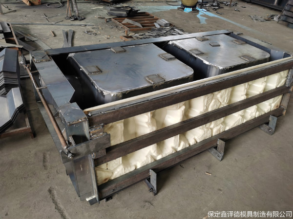 挡土墙预制模具型号全，挡土墙预制板模具品质好