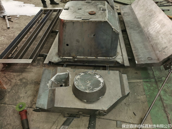 路堤挡土墙模具长期供应，边坡挡土墙模具耐磨抗压