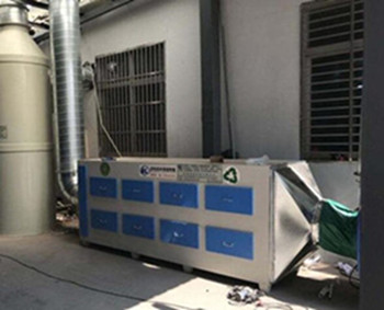 1611901190924731.jpg 活性炭吸附箱1.jpg