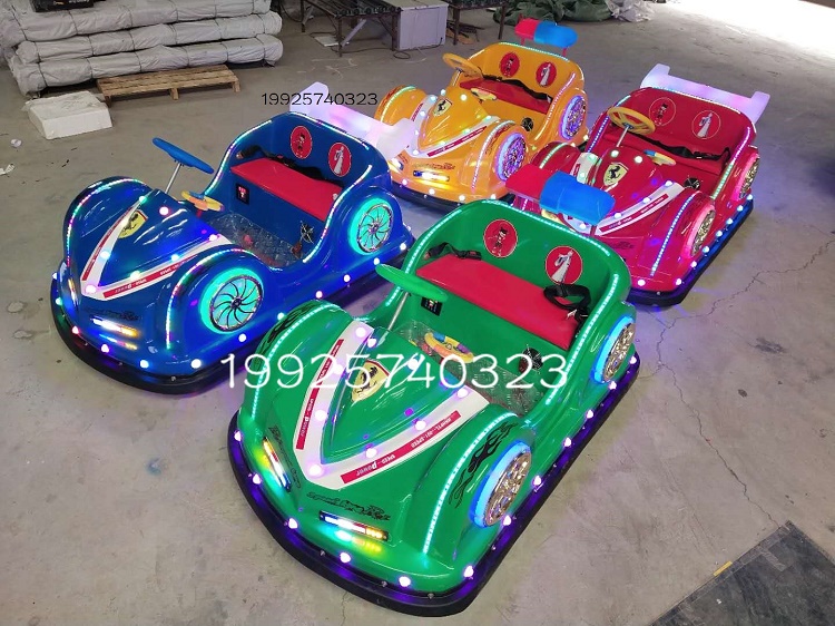 新款保时捷电动碰碰车儿童游乐车