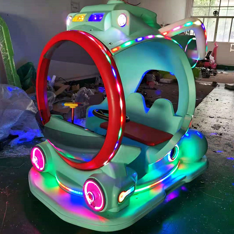 新款户外广场儿童电动游乐车碰碰车夜市双人