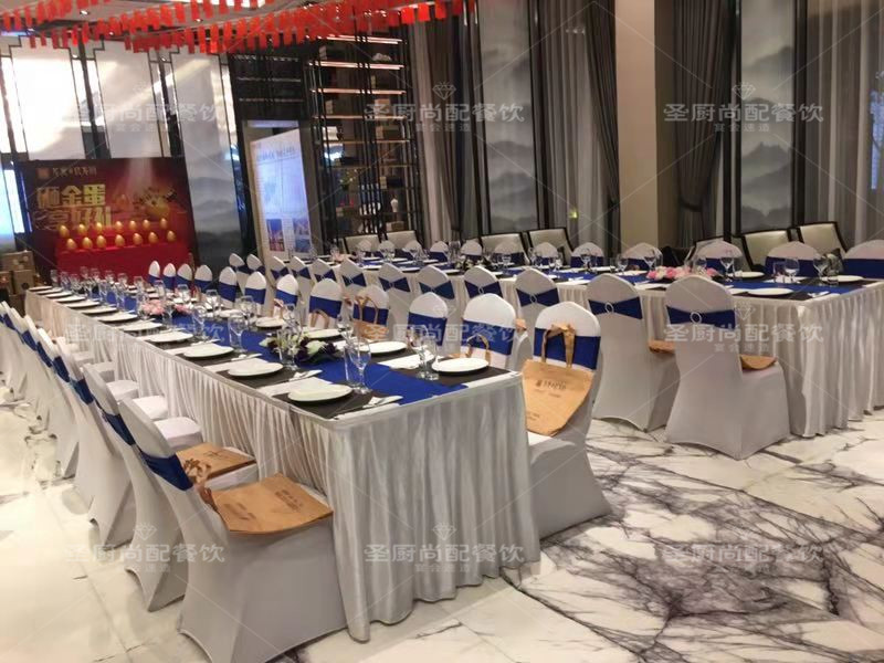 我们公司之前找了一家做餐饮到烩的酒店不错可推荐