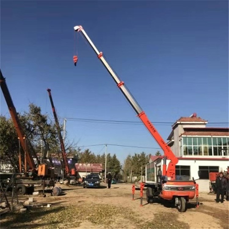 改装三轮吊农村盖屋用建筑吊起重机