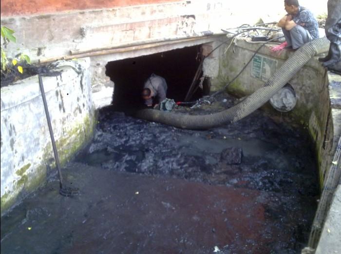 南昌解放路管道疏通@化粪池清理--抽粪吸粪