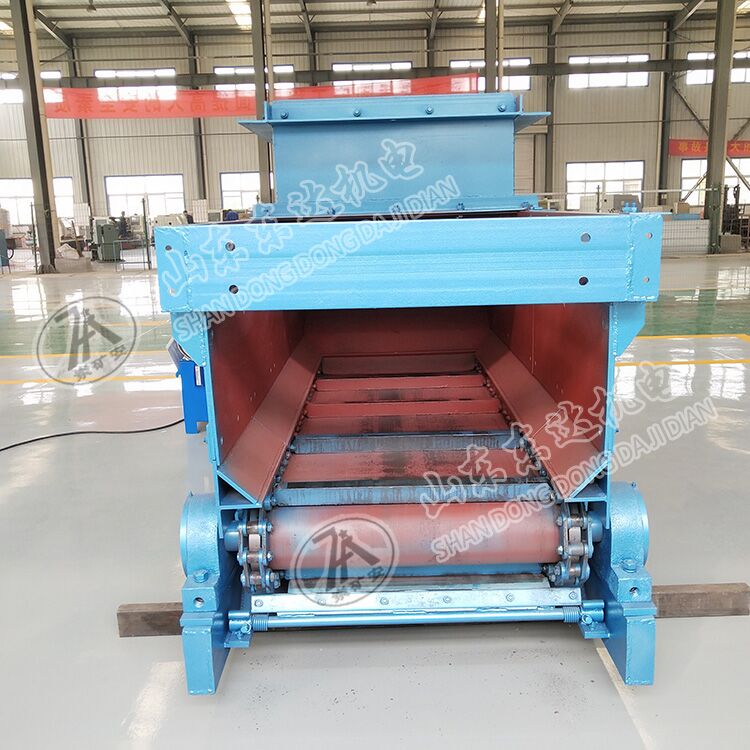 GLL2200/18.5/S链式给煤机调速方式：手动无级变速