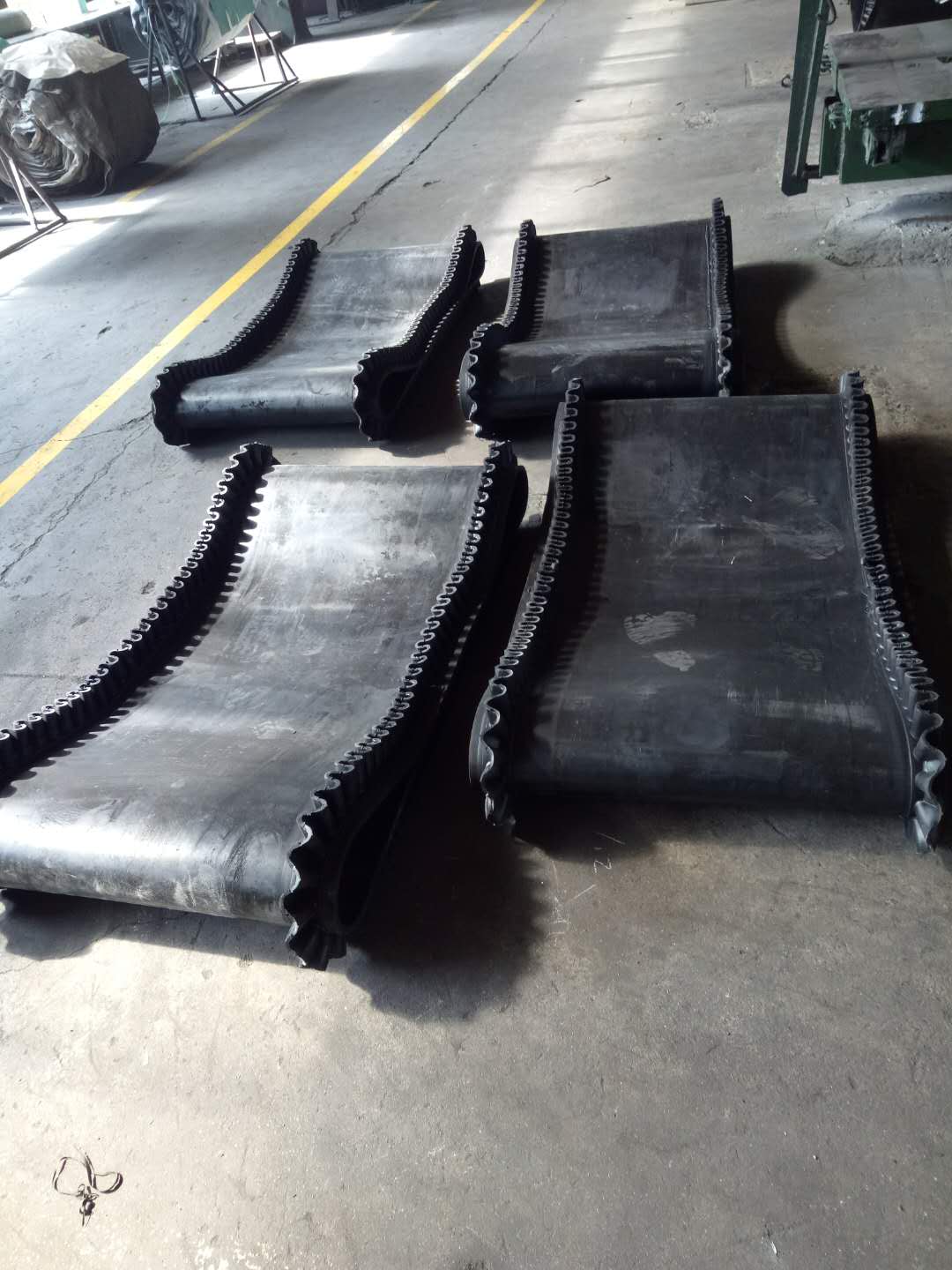 洗煤厂用K3给料机钢丝带环形无接口工艺