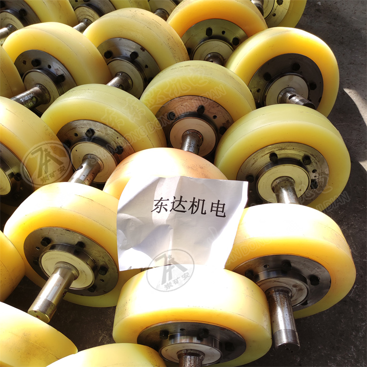 L35滚轮罐耳 罐笼缓冲器 矿用提升导向轮使用寿命长