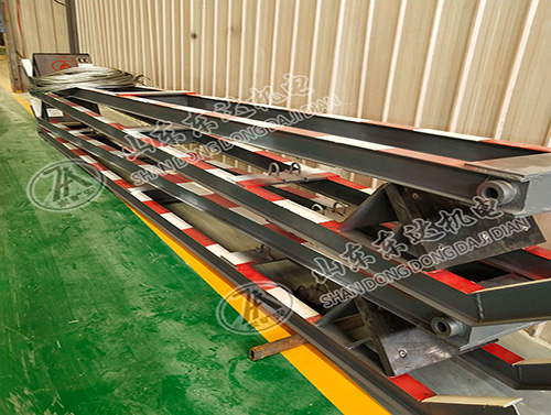 QZCL-240气动挡车梁 定做气动挡车梯，气动吊梁