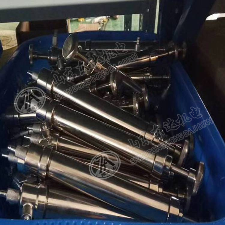 FW-2型高负压瓦斯采取器结构简单，操作方便