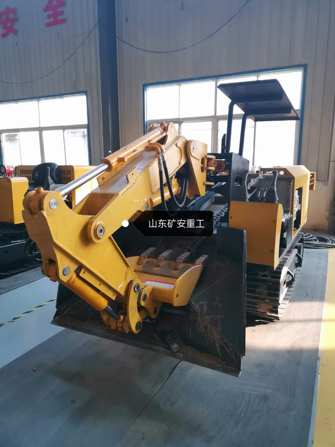 MWD6.4/0.28L煤矿用液压挖掘机操作性好