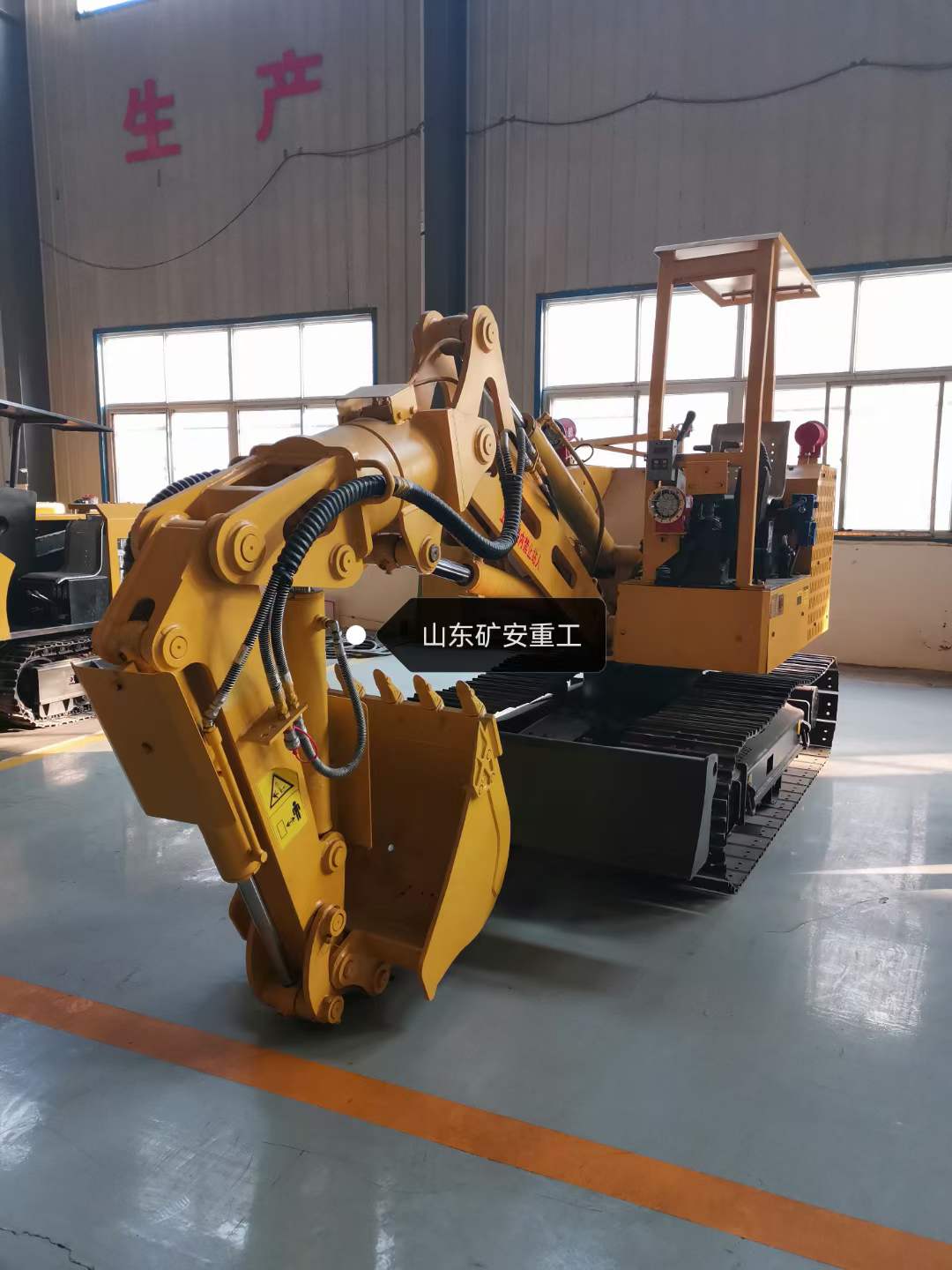 MWD6/0.28L煤矿用液压挖掘机与立井钻机配套使用​