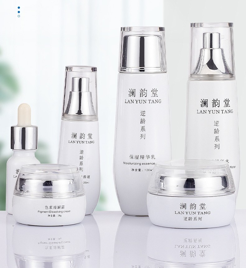 化妆品套装瓶定做厂家