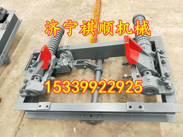 QZC6矿用气动阻车器 600轨距抱轨式阻车器