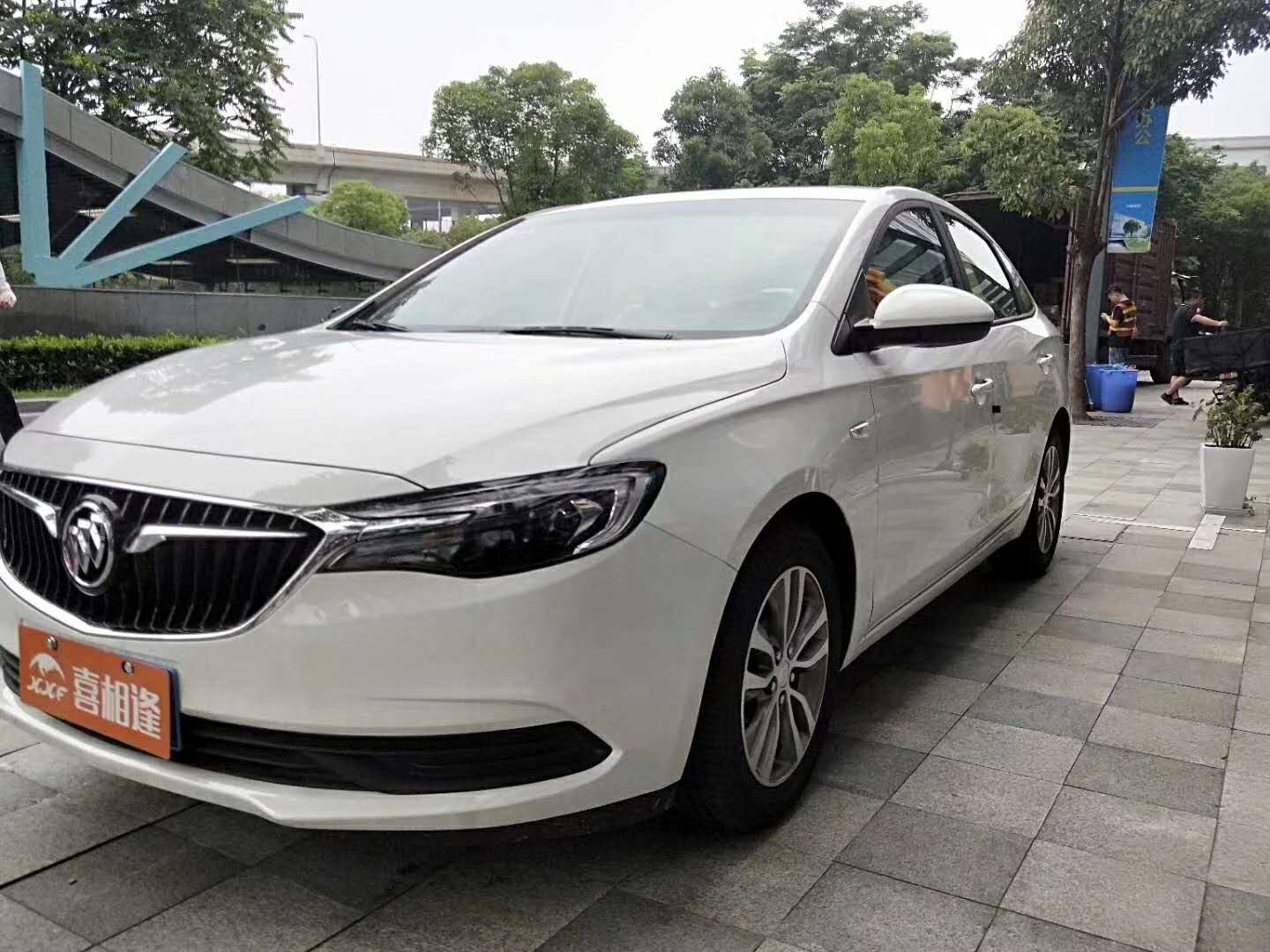 逾期 嘿户呆账办理不了分期购车怎麽办